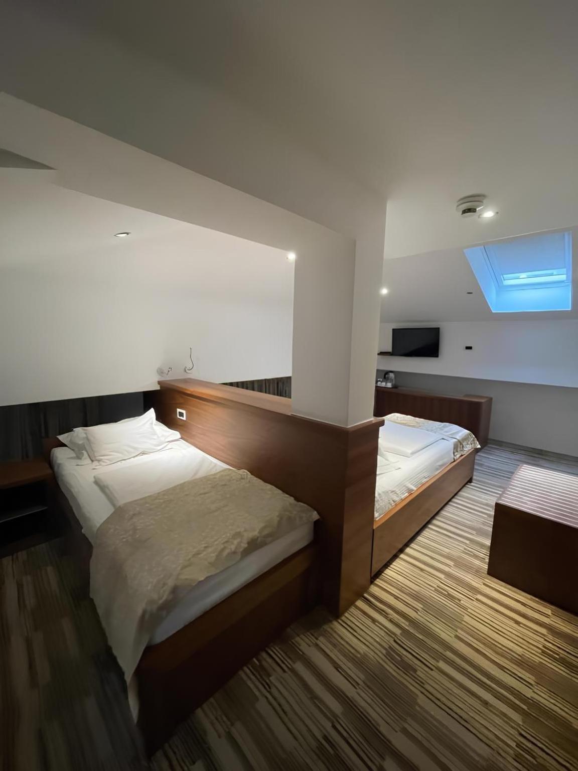 Hotel Bistrik Exclusive 塞拉耶佛 外观 照片